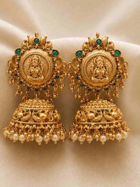 Jhumkas