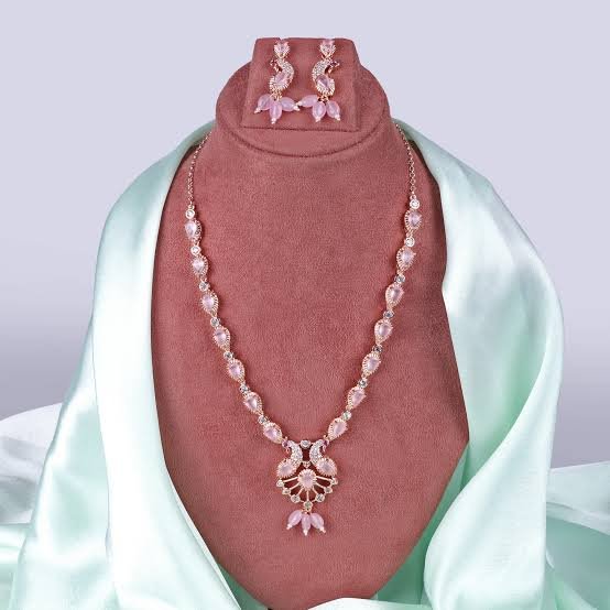 Pendant Necklaces