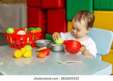 Play Kitchens & Food